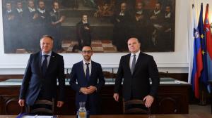 Minister za gospodarski razvoj in turizem na delovnem obisku pri županu Občine Piran 3